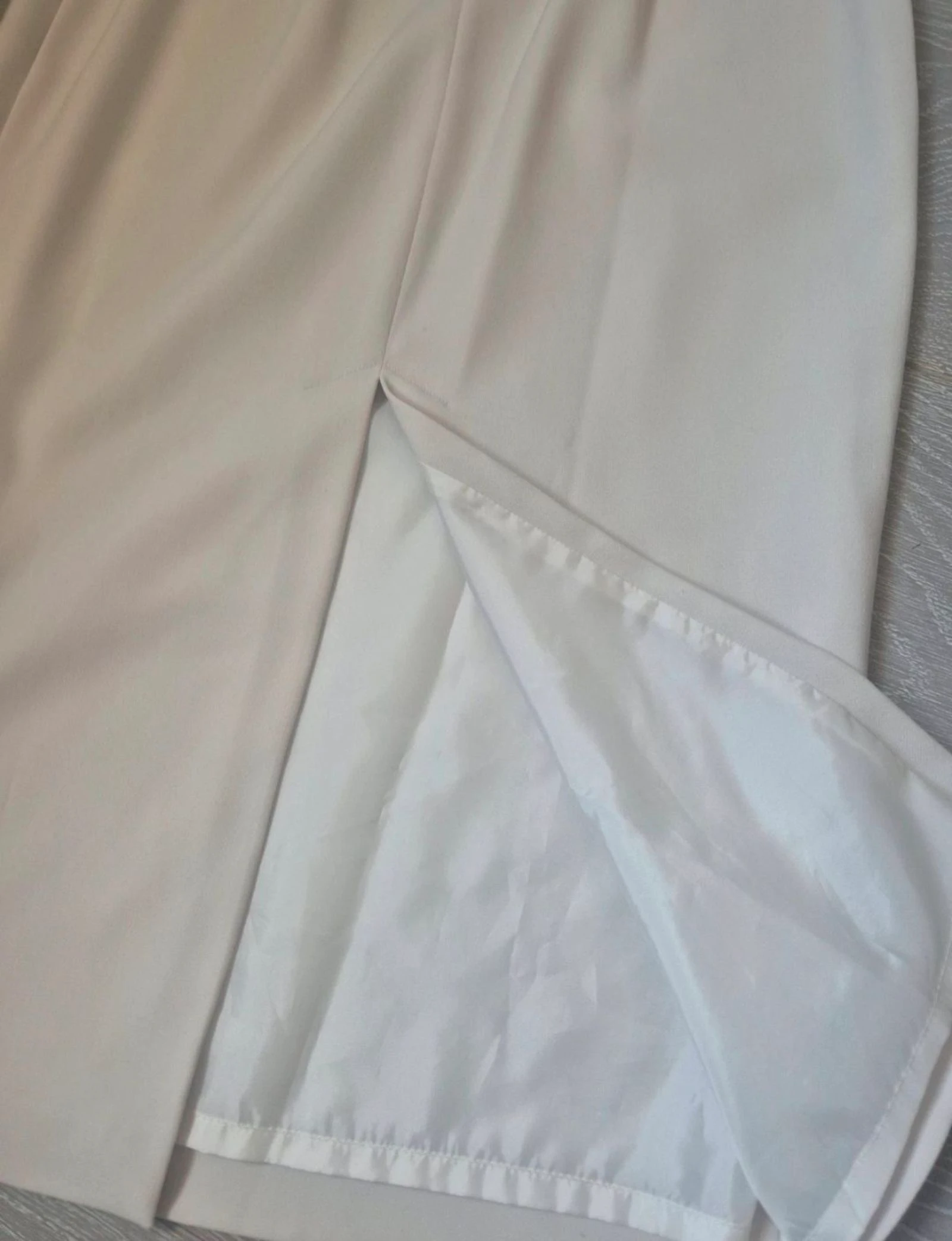 Vestido branco rasgado. Mango. Tamanho M – photo 4